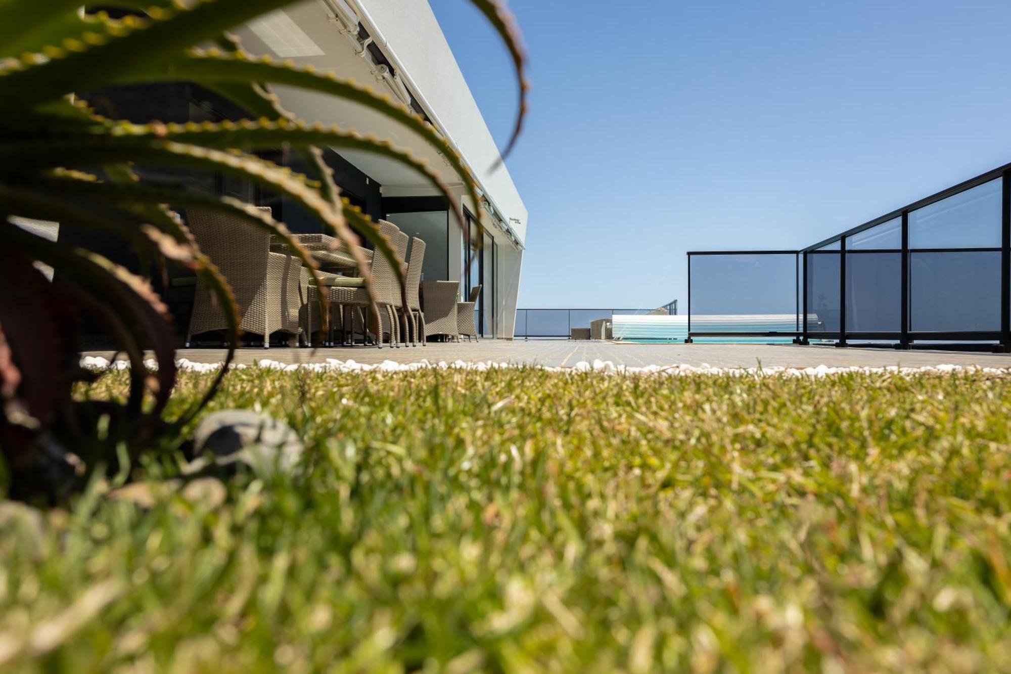 Pascal By Rmz Villa *