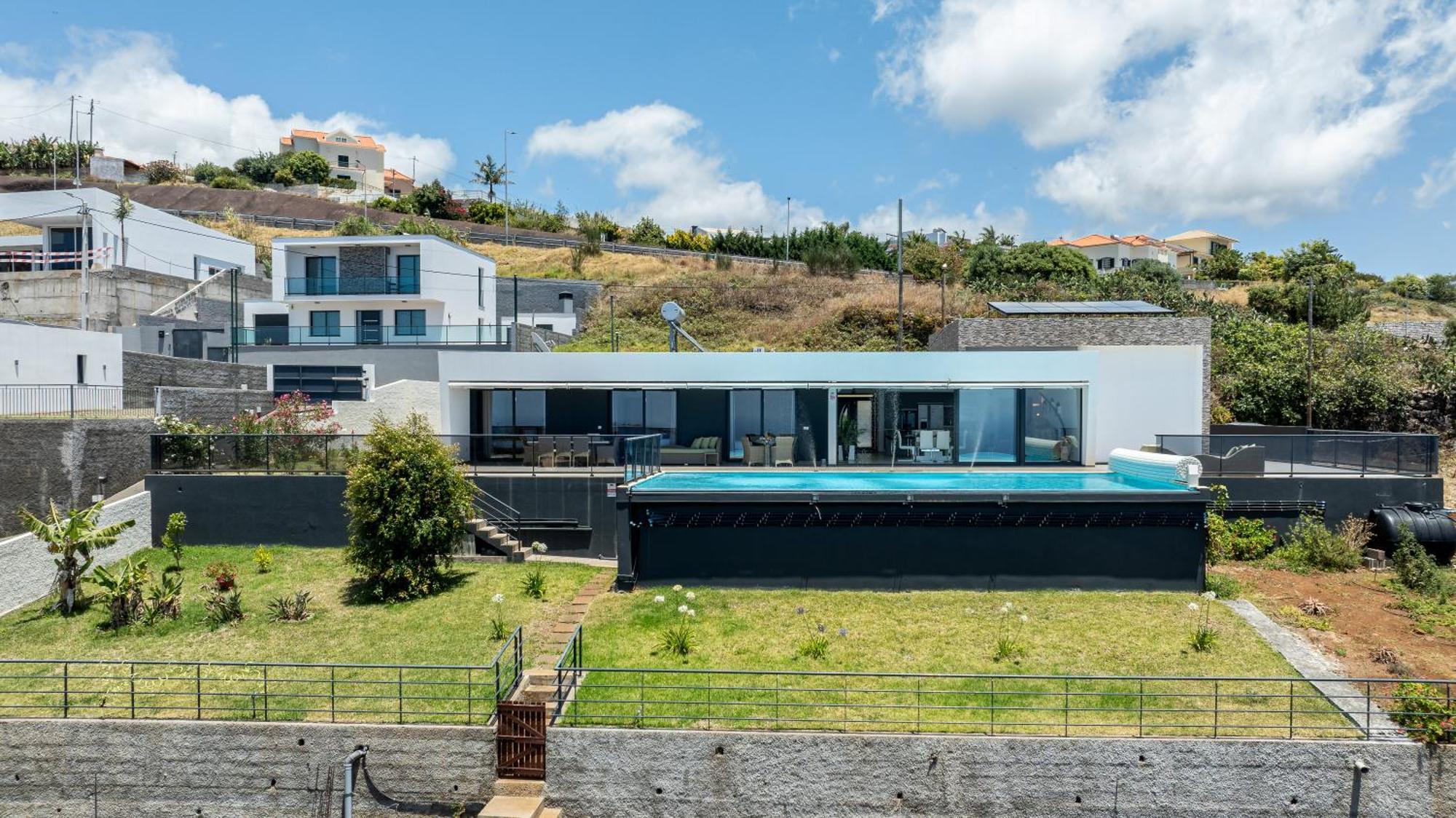 Pascal By Rmz Villa *